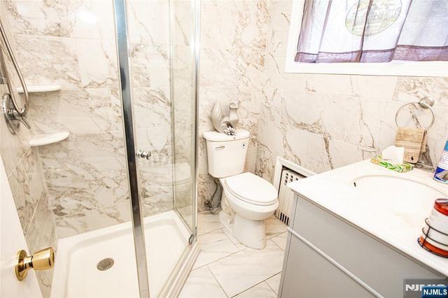41 Orchard Place, Hawthorne, NJ 07506