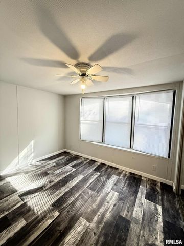 73 Grassy Meadow, Carbondale, IL 62901