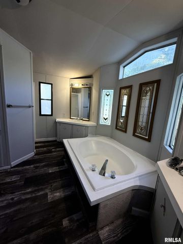 73 Grassy Meadow, Carbondale, IL 62901