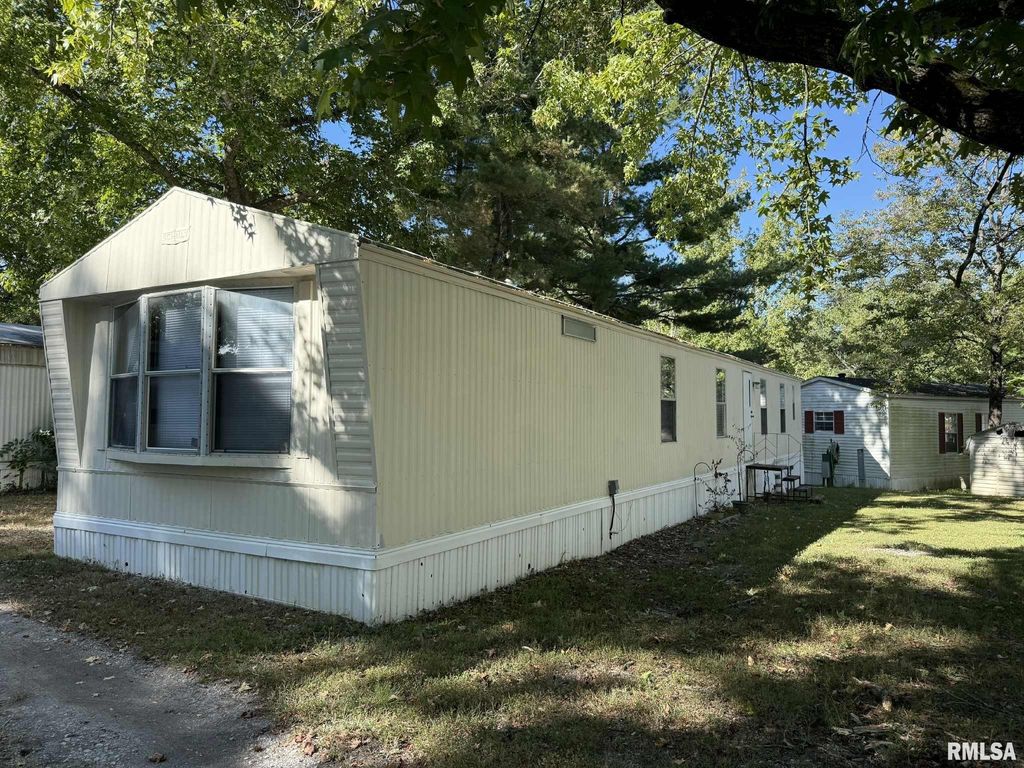 73 Grassy Meadow, Carbondale, IL 62901