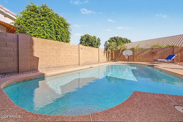 5933 W VIA MONTOYA Drive, Glendale, AZ 85310