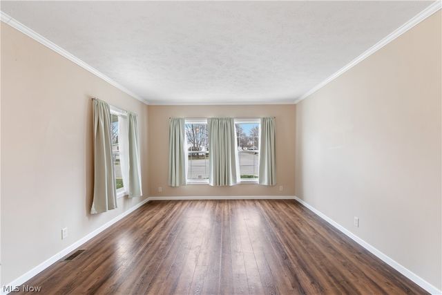 177 D Street SW, Navarre, OH 44662