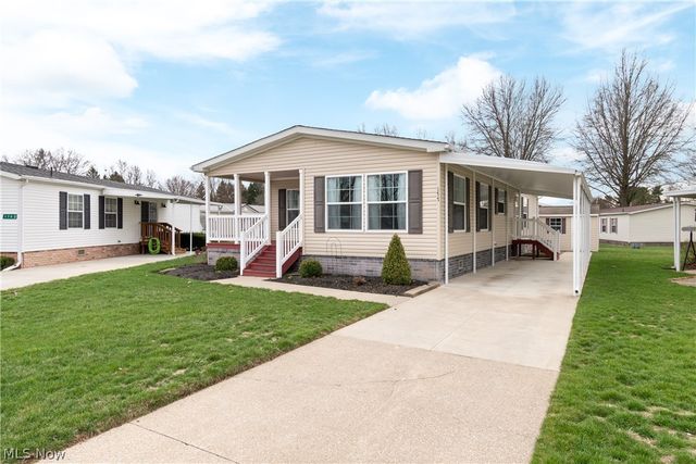 177 D Street SW, Navarre, OH 44662