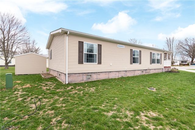 177 D Street SW, Navarre, OH 44662