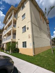 6940 NW 179th Street 404-7, Hialeah, FL 33015
