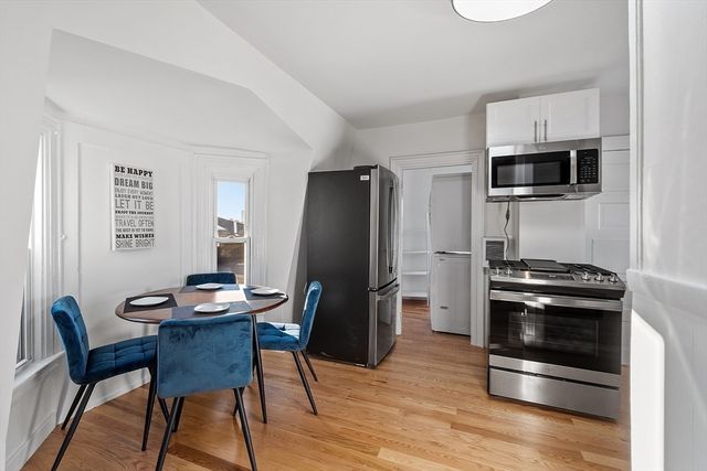 52 Bonair 3, Somerville, MA 02145