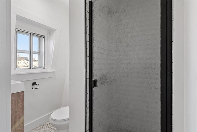 52 Bonair 3, Somerville, MA 02145