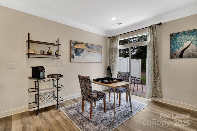 5546 Harris Cove Drive, Charlotte, NC 28269