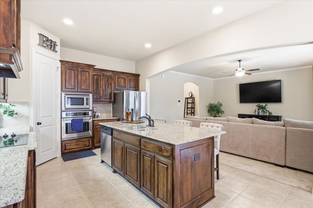1309 Chisholm Trail Court, Midlothian, TX 76065