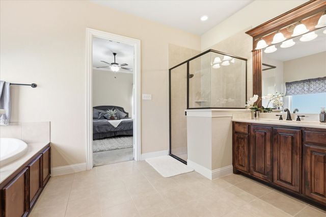 1309 Chisholm Trail Court, Midlothian, TX 76065
