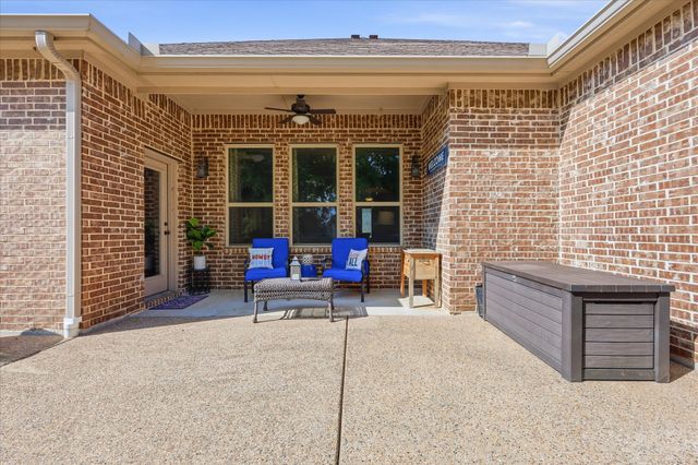 1309 Chisholm Trail Court, Midlothian, TX 76065