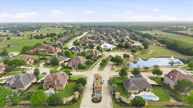 1309 Chisholm Trail Court, Midlothian, TX 76065