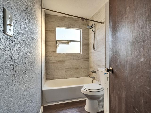 31 Trout Lane, Freeport, TX 77541