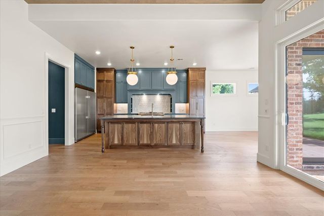 6201 Canopy Lane, Edmond, OK 73025