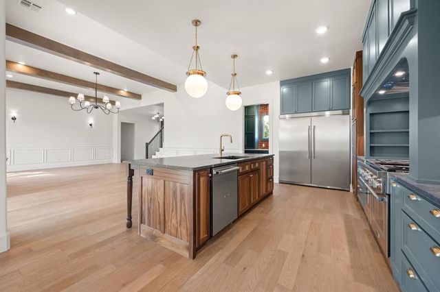 6201 Canopy Lane, Edmond, OK 73025