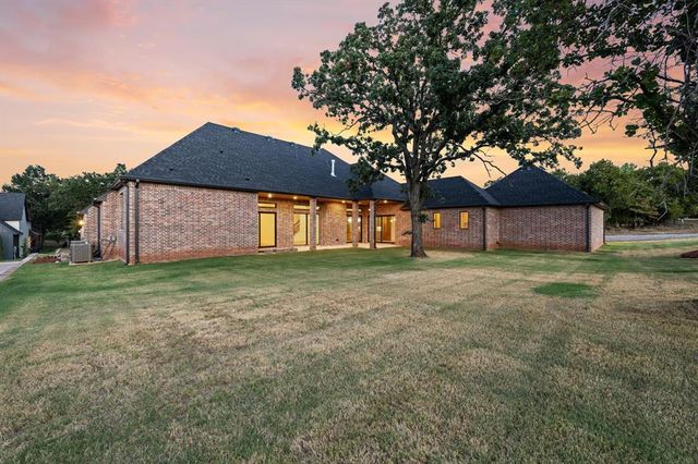 6201 Canopy Lane, Edmond, OK 73025
