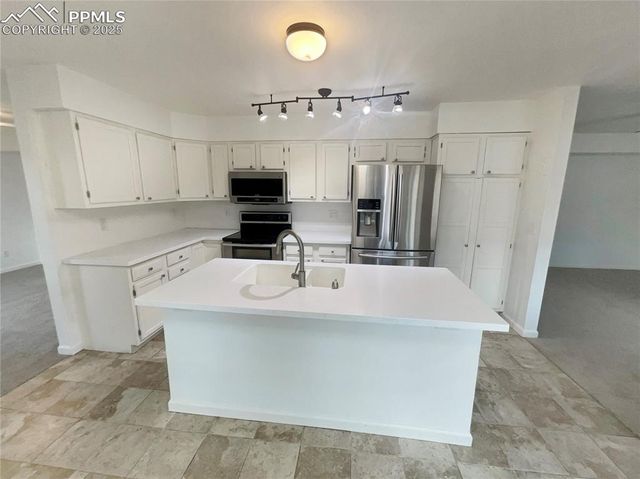 217 Corliss Street, Colorado Springs, CO 80911