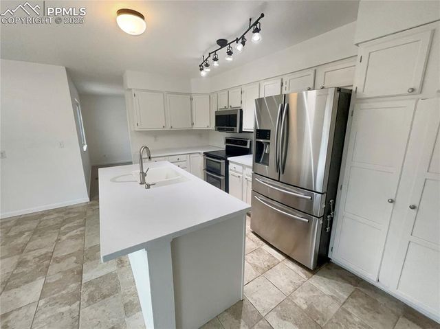 217 Corliss Street, Colorado Springs, CO 80911