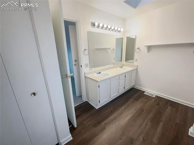 217 Corliss Street, Colorado Springs, CO 80911