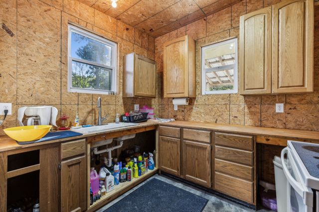 534 Whitney Branch Rd, Springville, TN 38256