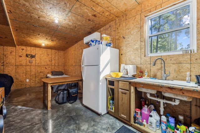 534 Whitney Branch Rd, Springville, TN 38256