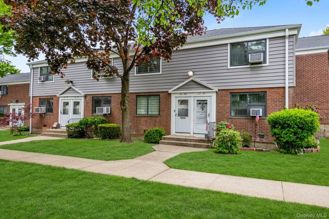 67-45 Bell Boulevard Duplex, Oakland Gardens, NY 11364