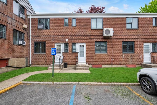 67-45 Bell Boulevard Duplex, Oakland Gardens, NY 11364