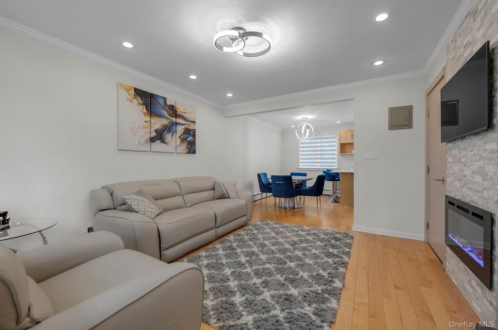 67-45 Bell Boulevard Duplex, Oakland Gardens, NY 11364