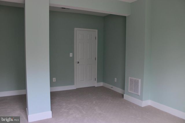 7235 MACEDONIA RD, Woodford, VA 22580