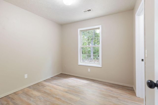 4140 Oakwood Road, Merriam Woods, MO 65740