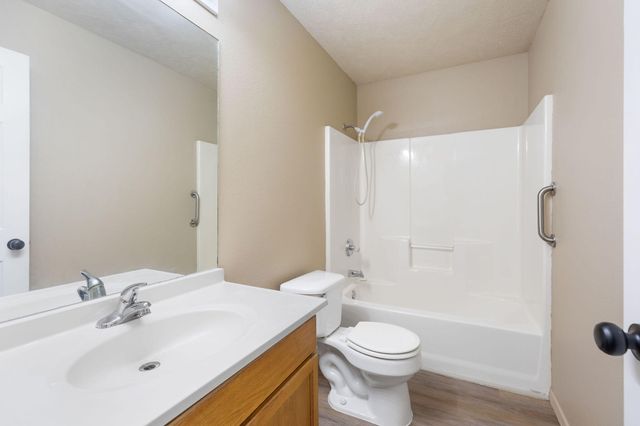 4140 Oakwood Road, Merriam Woods, MO 65740