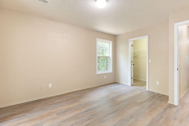 4140 Oakwood Road, Merriam Woods, MO 65740