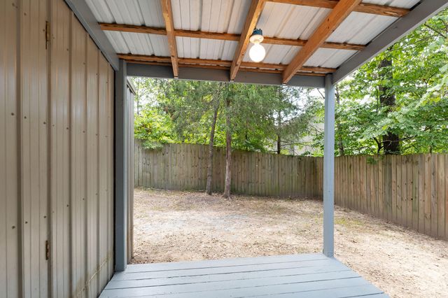 4140 Oakwood Road, Merriam Woods, MO 65740