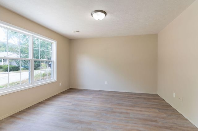 4140 Oakwood Road, Merriam Woods, MO 65740