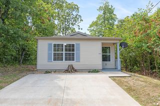 4140 Oakwood Road, Merriam Woods, MO 65740