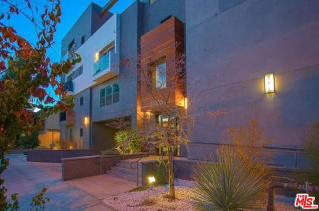 11925 Kling Street 212, Valley Village, CA 91607
