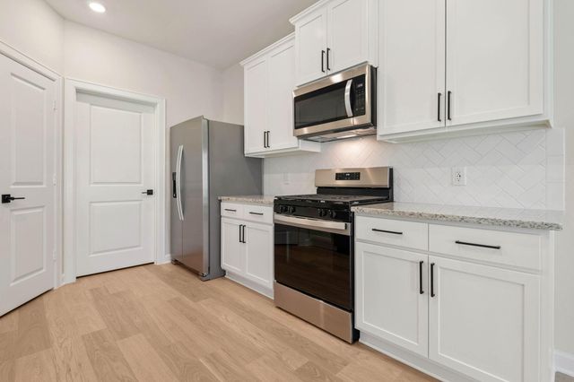 21571 Bluebonnet Bay Drive, Magnolia, TX 77354