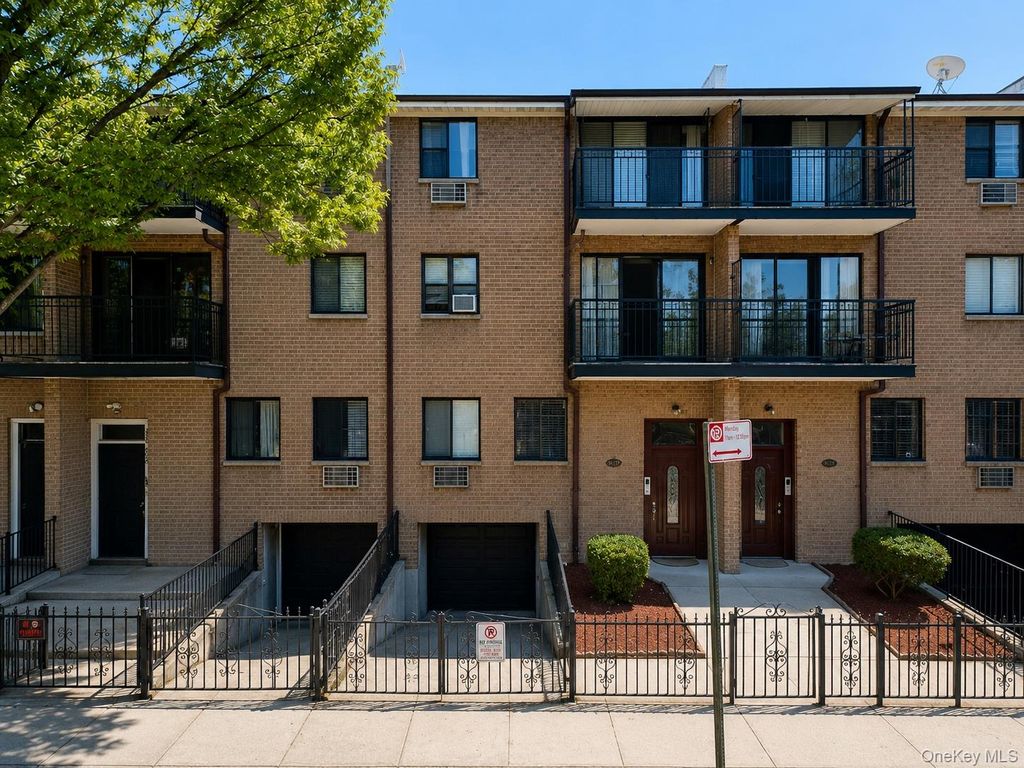86-20 57th Road, Elmhurst, NY 11373 — photo 2