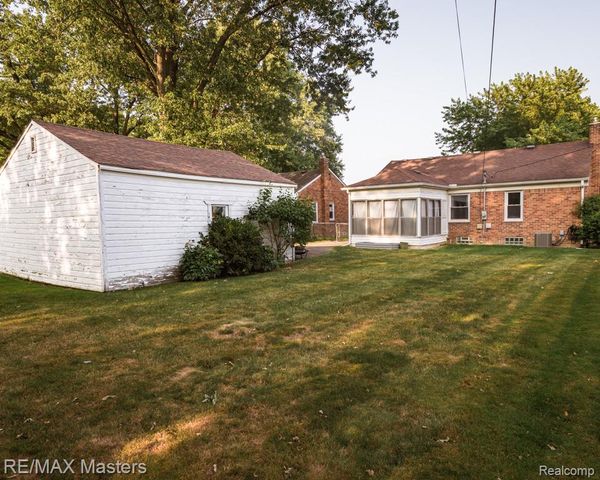 15957 Fox, Redford Charter Township, MI 48239