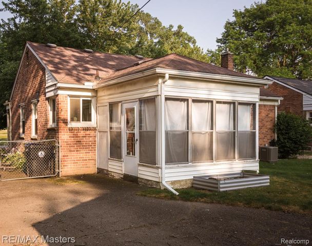 15957 Fox, Redford Charter Township, MI 48239