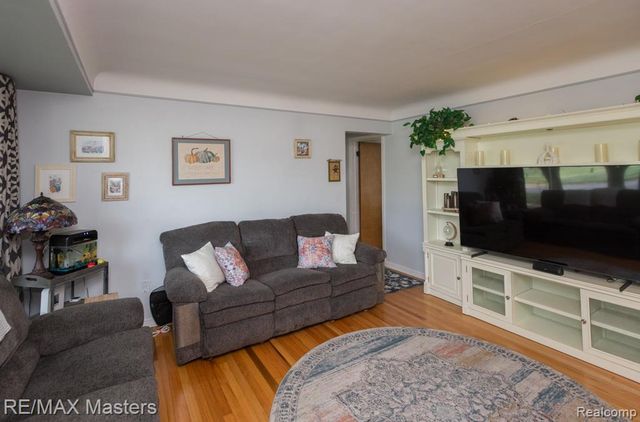 15957 Fox, Redford Charter Township, MI 48239