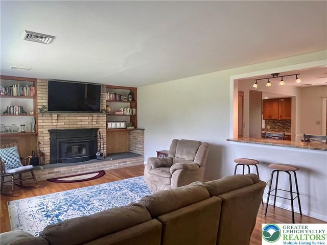 6278 Glen Road, Coopersburg Boro, PA 18036