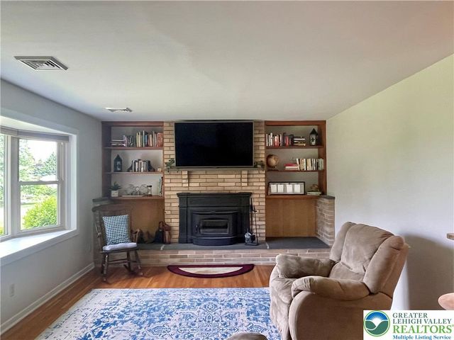 6278 Glen Road, Coopersburg Boro, PA 18036