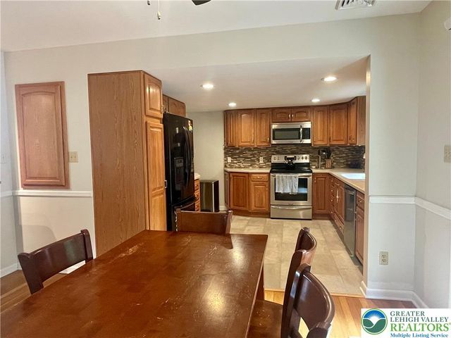6278 Glen Road, Coopersburg Boro, PA 18036