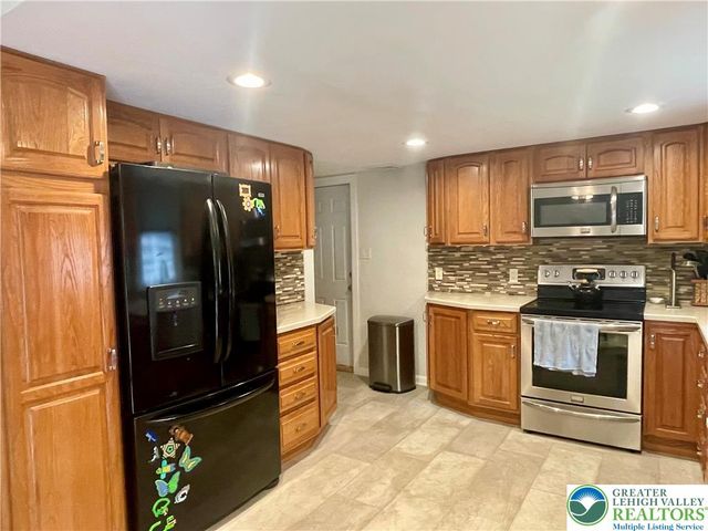 6278 Glen Road, Coopersburg Boro, PA 18036