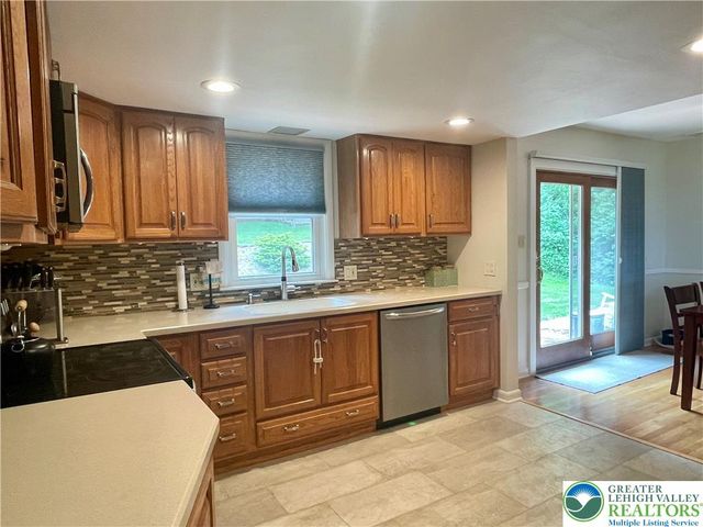 6278 Glen Road, Coopersburg Boro, PA 18036