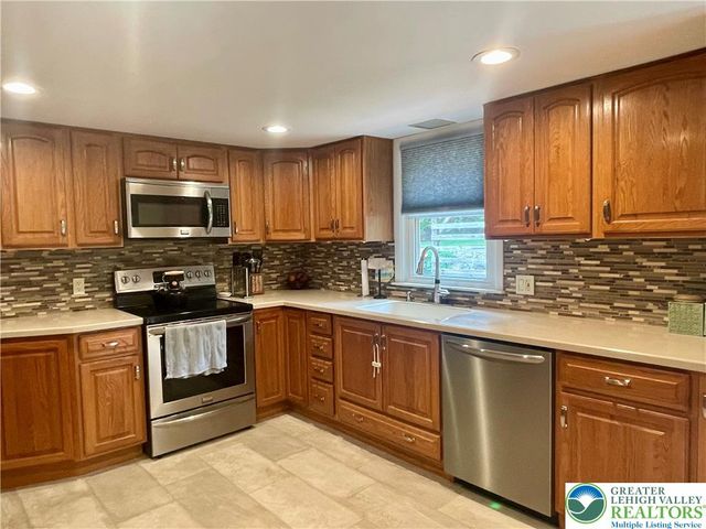 6278 Glen Road, Coopersburg Boro, PA 18036