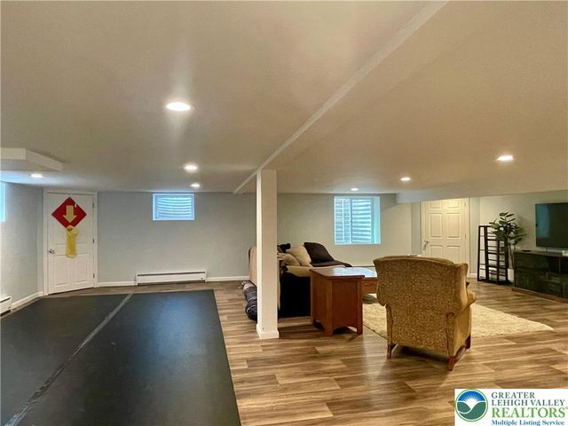 6278 Glen Road, Coopersburg Boro, PA 18036