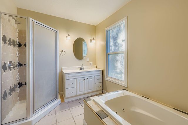 988 Reaney Ave Avenue, Saint Paul, MN 55106