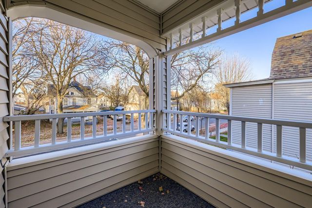 988 Reaney Ave Avenue, Saint Paul, MN 55106